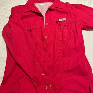 Women’s Columbia long sleeve shirt. Color is like a fuscia pink